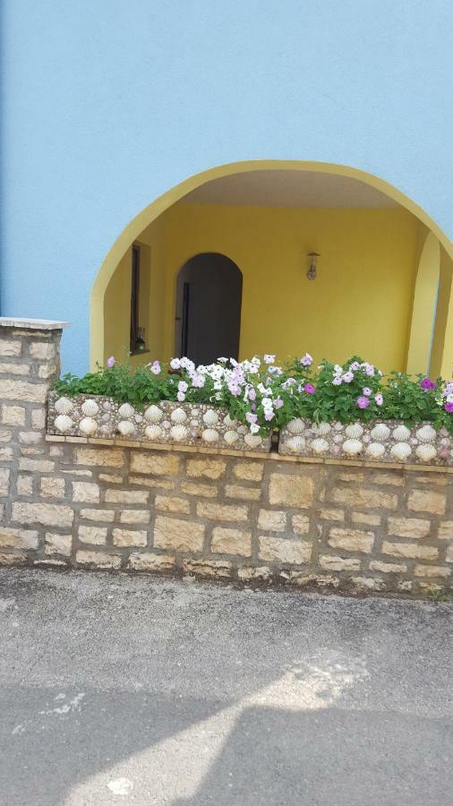 Apartments Ljubic Tar-Vabriga Bagian luar foto